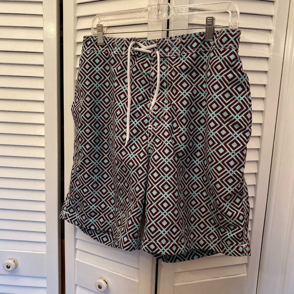 Trunks Surf and Swim co. Swim shorts. Men’s Size L